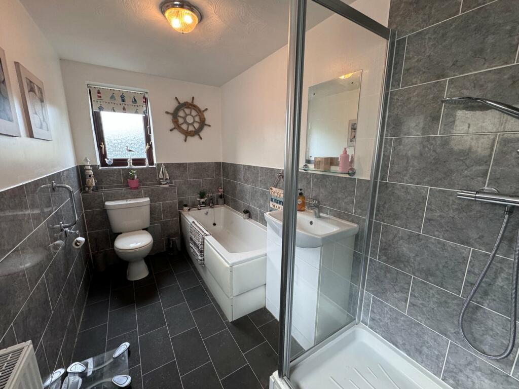 Additional image 10 of Chestnut Avenue, KIRBY CROSS, CO13