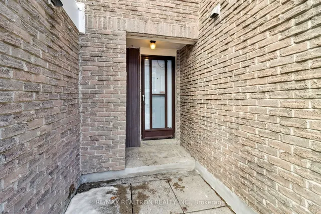 Additional image 4 of 44 Chester Le Blvd Unit 6