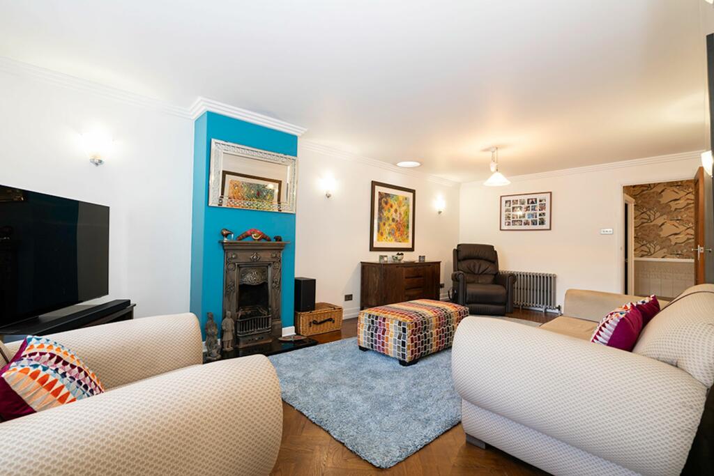 Additional image 9 of Peter Street, Stock, CM4