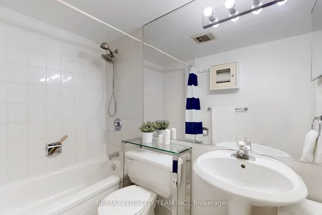 Additional image 14 of 88 Charles St Unit 708