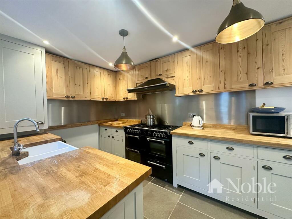 Additional image 3 of Thorndon Gate, Ingrave, Brentwood