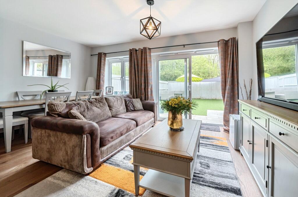 Additional image 4 of Elm Gardens, Mountnessing, CM15