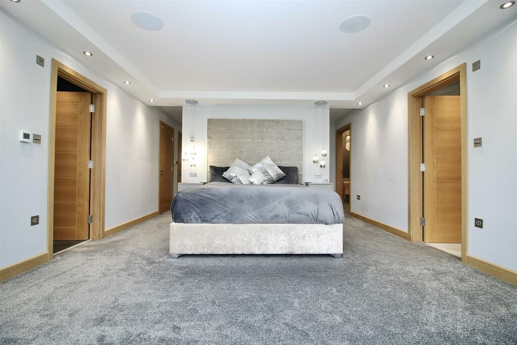 Additional image 10 of Noak Hill Road, Billericay