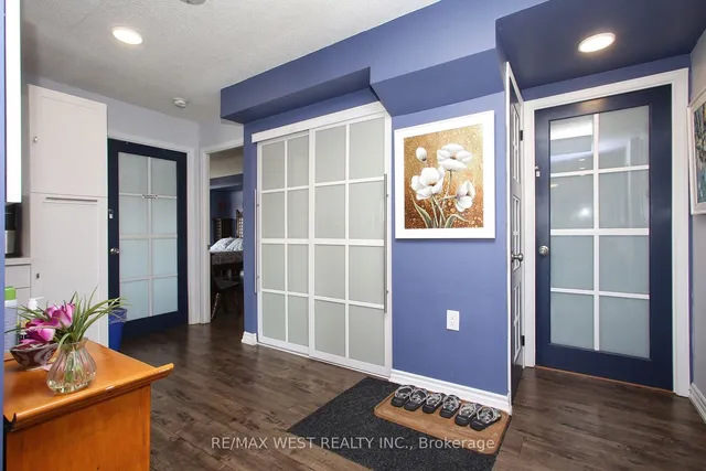 Additional image 3 of 650 Lawrence Ave Unit 905