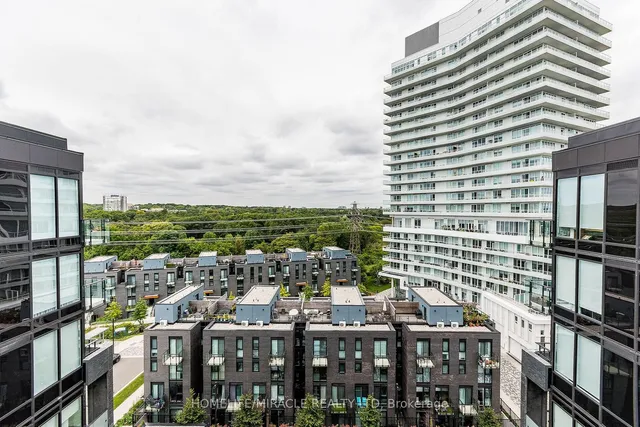 Additional image 17 of 4208 Dundas St Unit 815