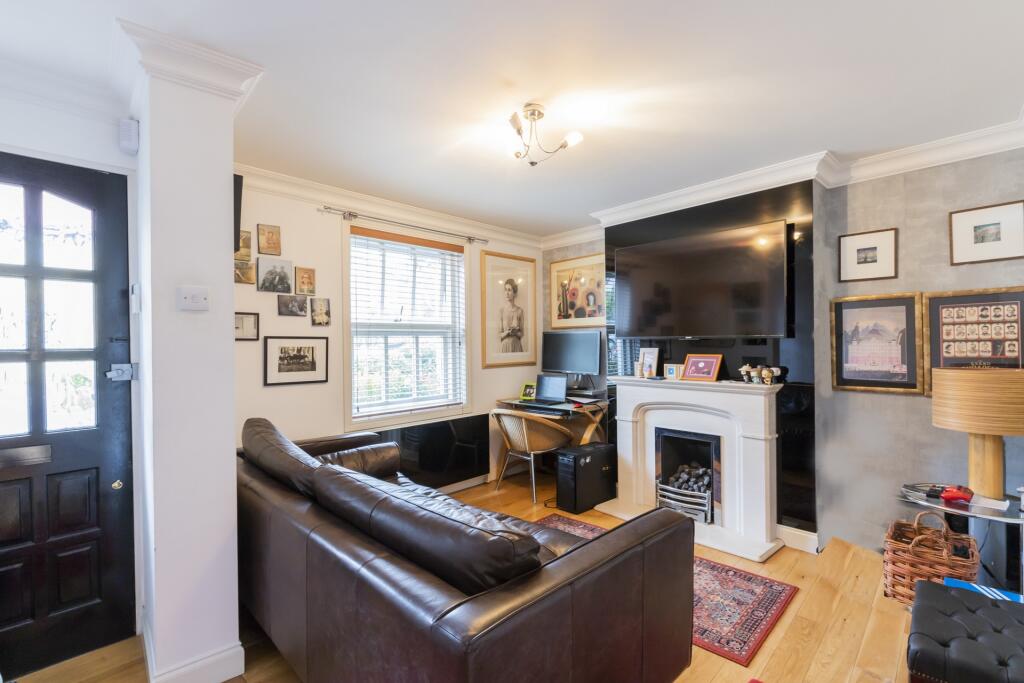 Additional image 2 of Hemnall Street, Epping, CM16