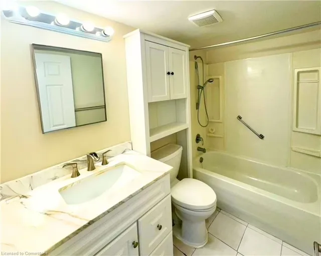 Additional image 7 of 64 Benton St Unit 1201