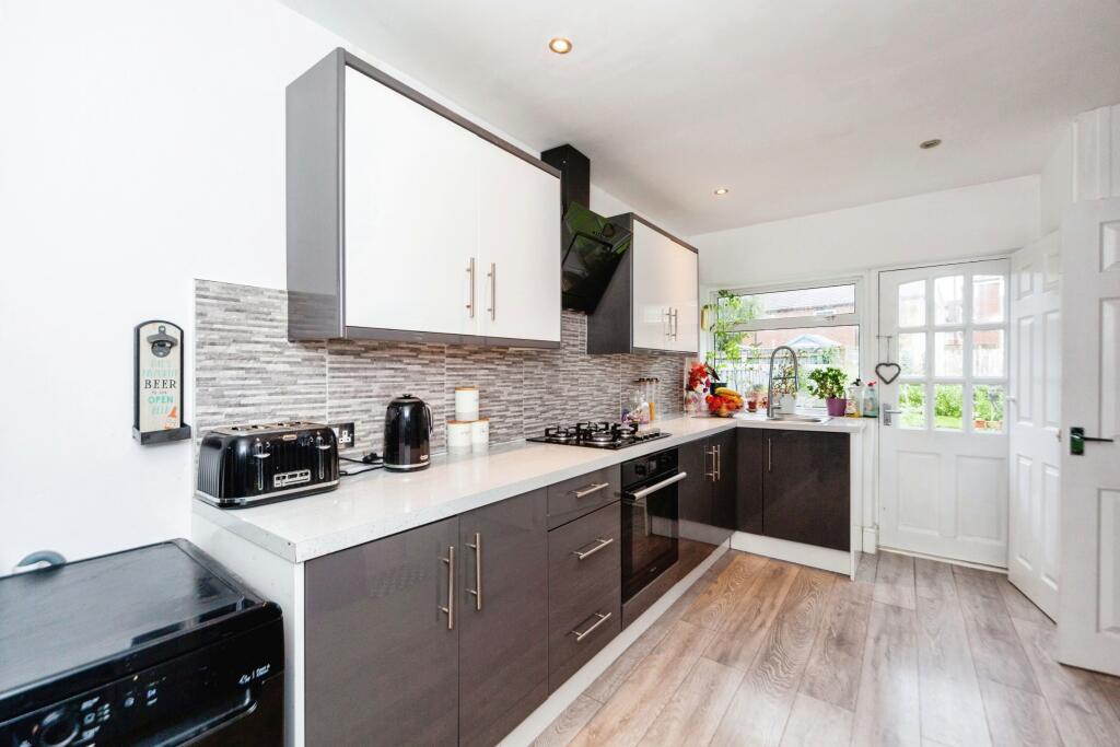 Additional image 3 of Delamere Drive, Great Sutton, Ellesmere Port, Cheshire, CH66