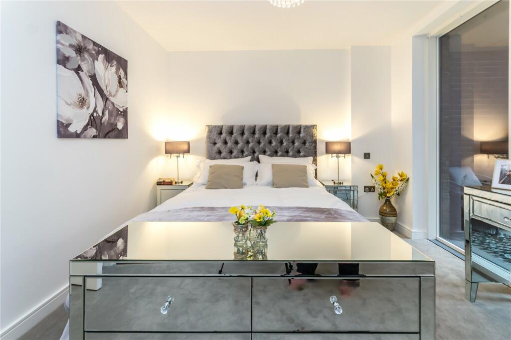 Additional image 3 of Scarbrook Road, Croydon, CR0