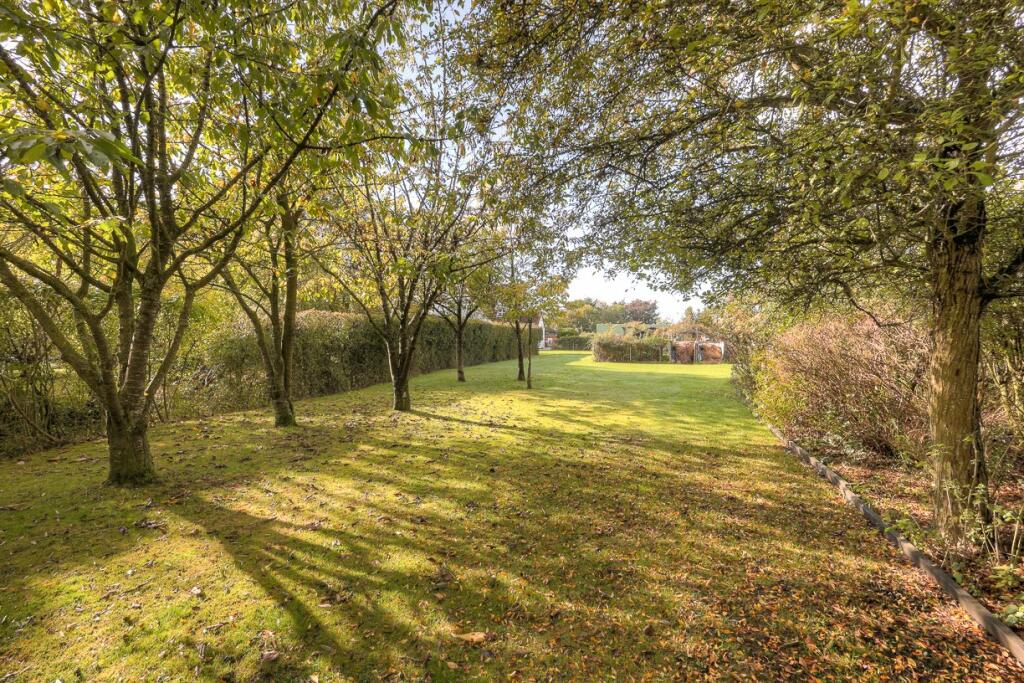 Additional image 36 of Horseman Side, Brentwood, CM14