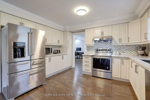 Additional image 13 of 14 Huttonville Dr