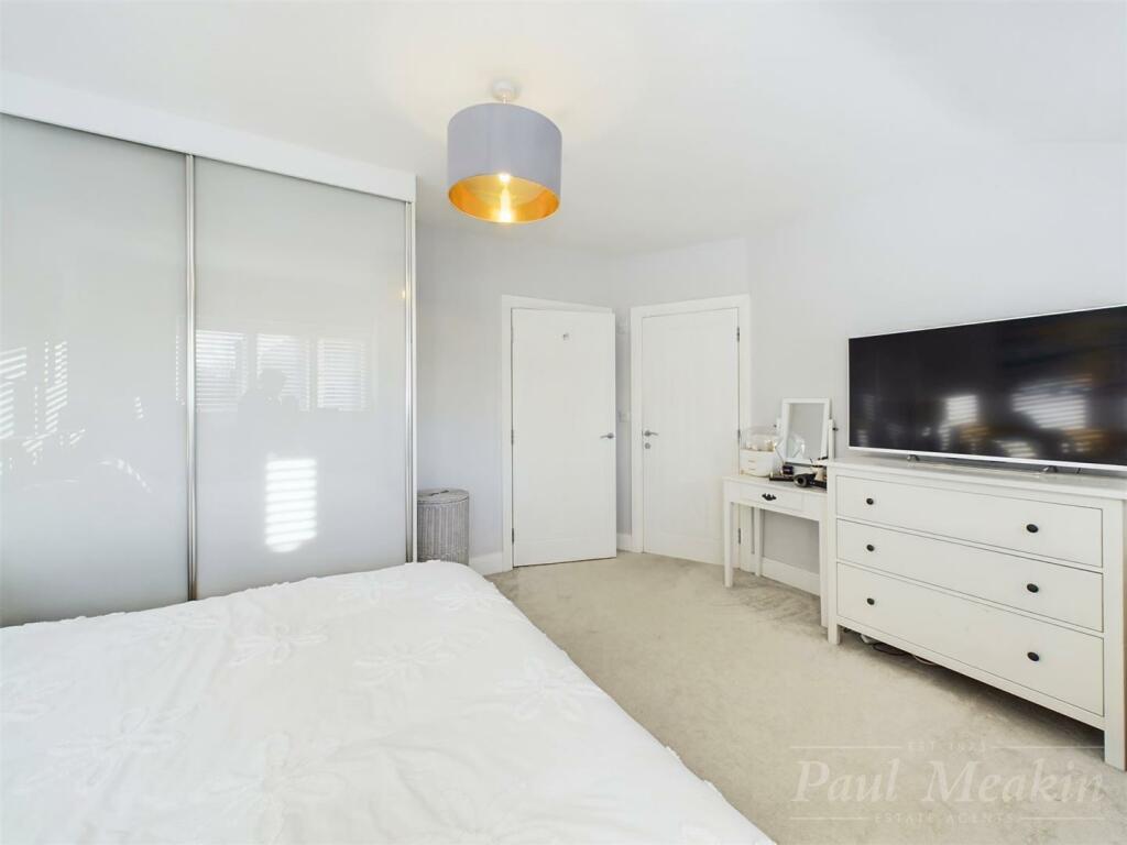 Additional image 12 of Cranleigh Close, South Croydon