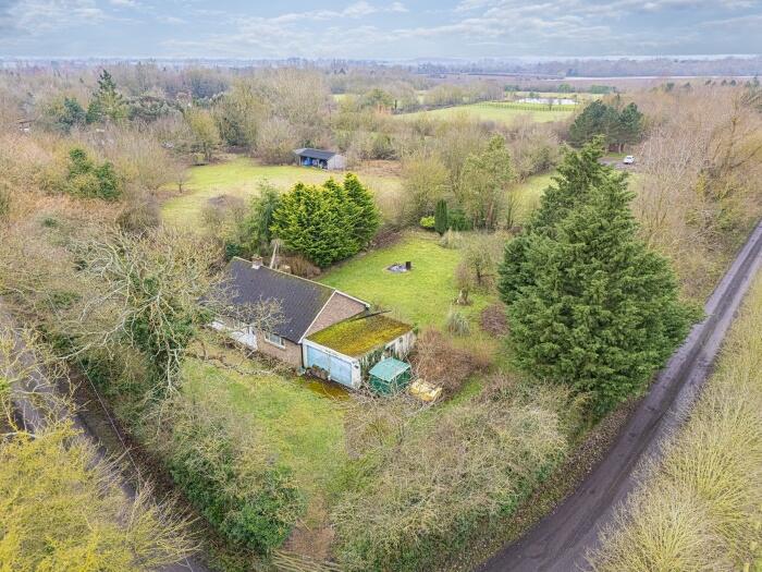 Additional image 2 of Pharisee Green, Dunmow, CM6