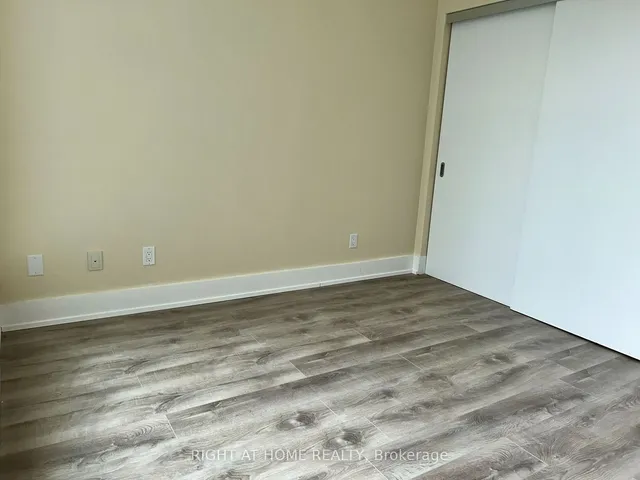 Additional image 21 of 66 Kippendavie Ave Unit 217