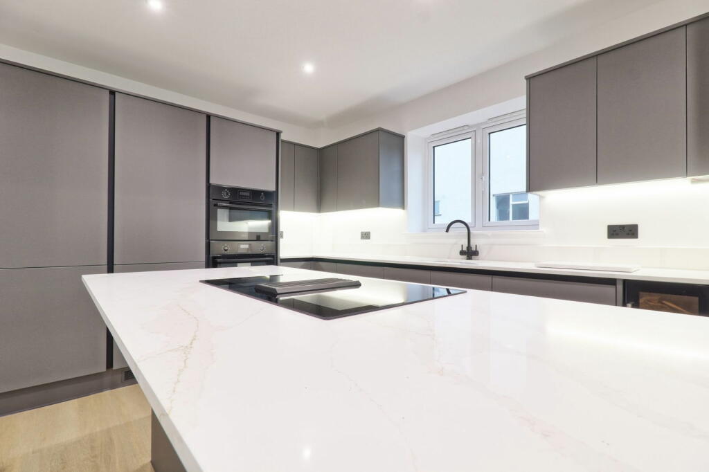 Additional image 7 of Thistley Green Road, Braintree, Essex, CM7 9SE