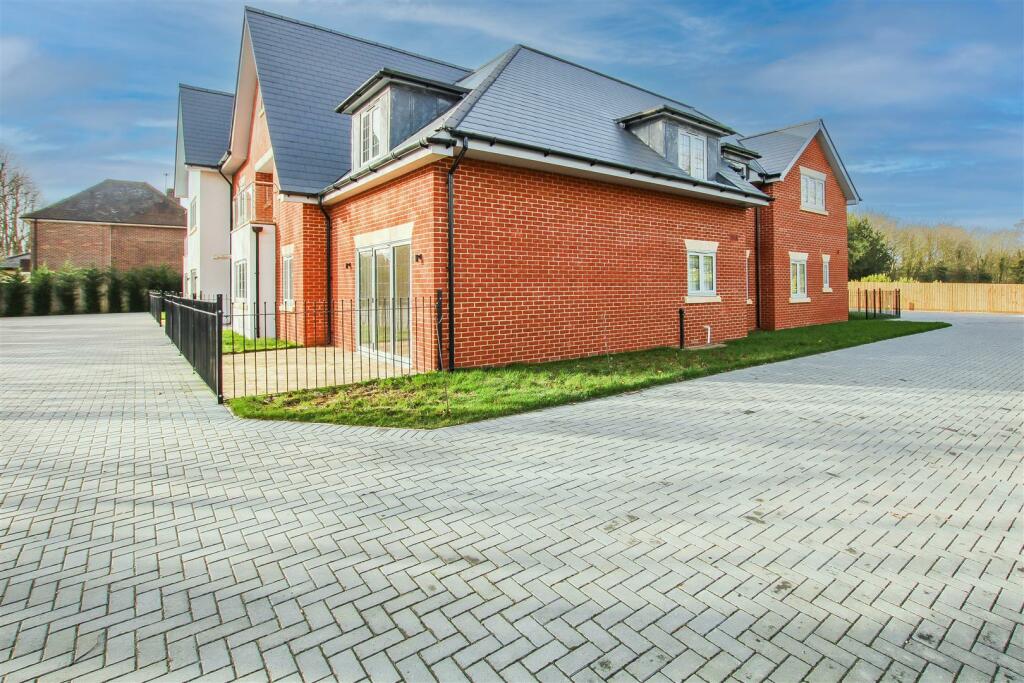 Additional image 16 of Shenfield Road, Shenfield, Brentwood