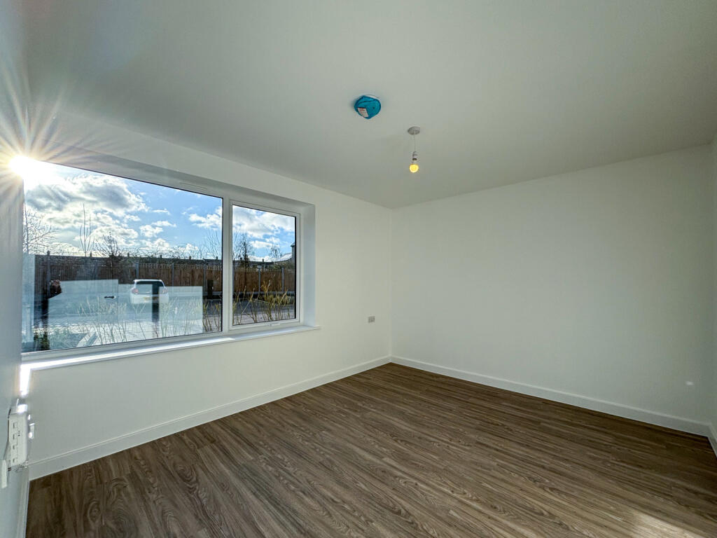 Additional image 30 of Oakview Walk, Harlow, Essex, CM18