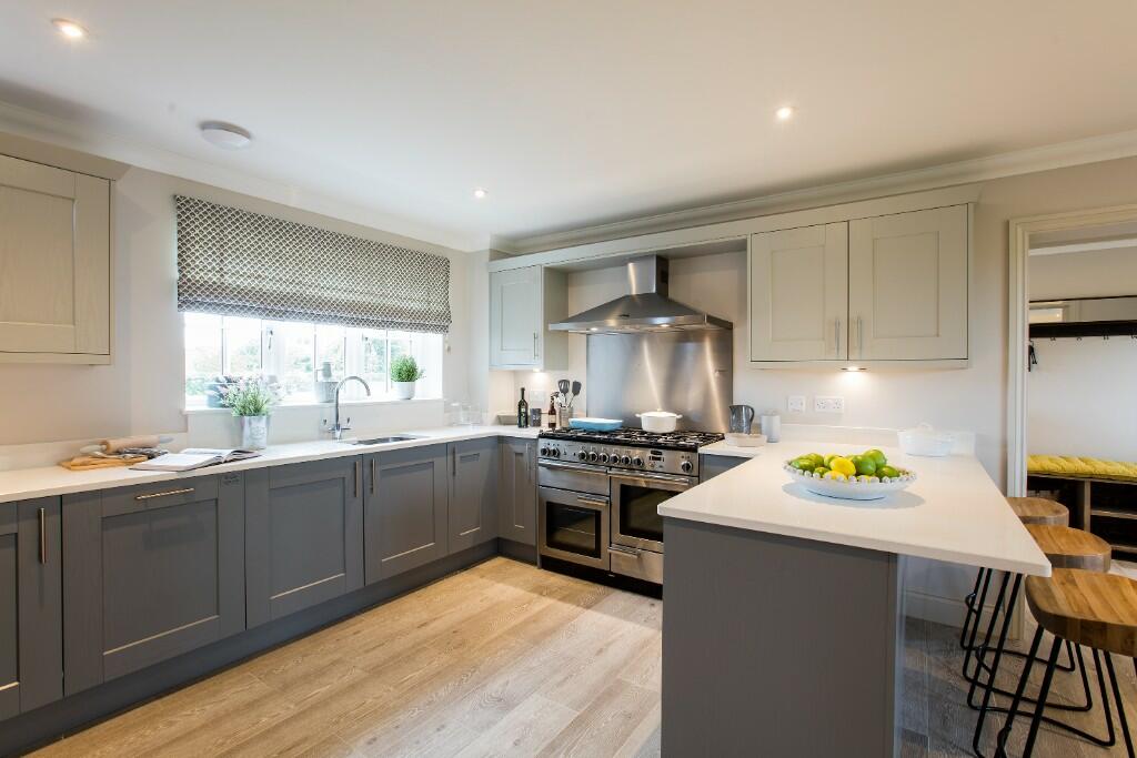 Additional image 3 of River Reach,
Mistley,
Manningtree,
Essex,
CO11 2FL