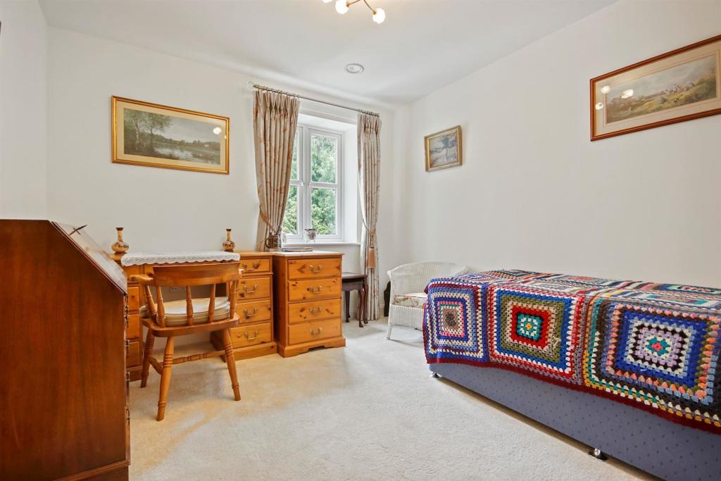 Additional image 8 of Westhall Road, Warlingham