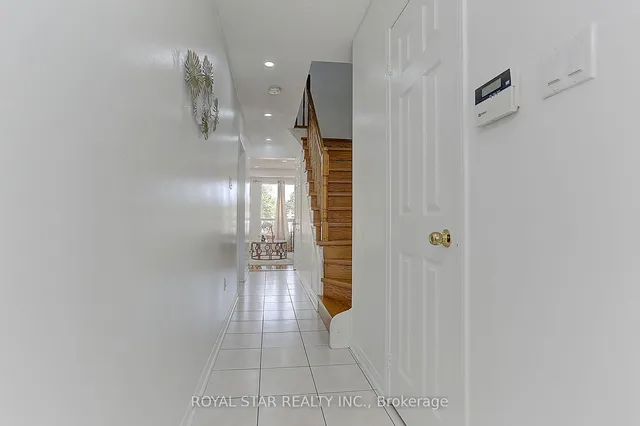 Additional image 7 of 39 Caruso Dr