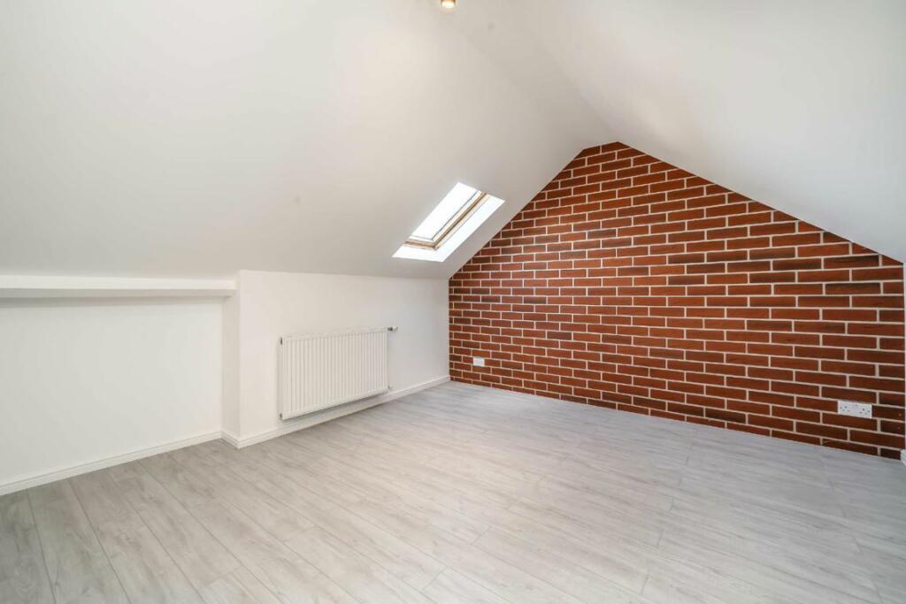 Additional image 8 of Bond Road, Mitcham