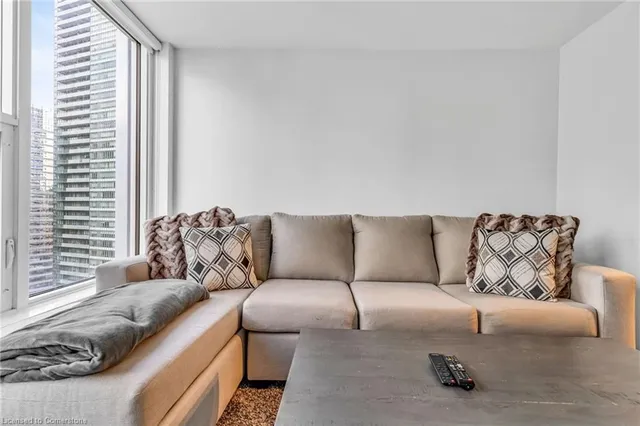 Additional image 21 of 10 York St Unit 2713