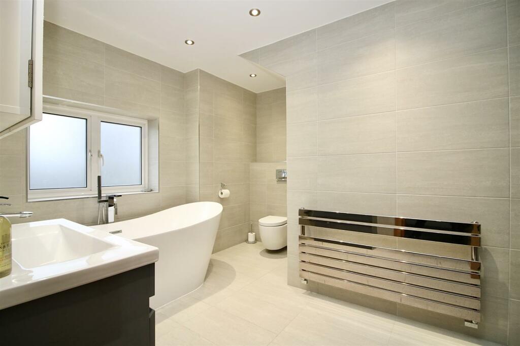 Additional image 18 of Noak Hill Road, Billericay