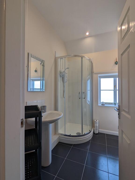 Additional image 8 of 34d High Street Holywell *CHAIN FREE*