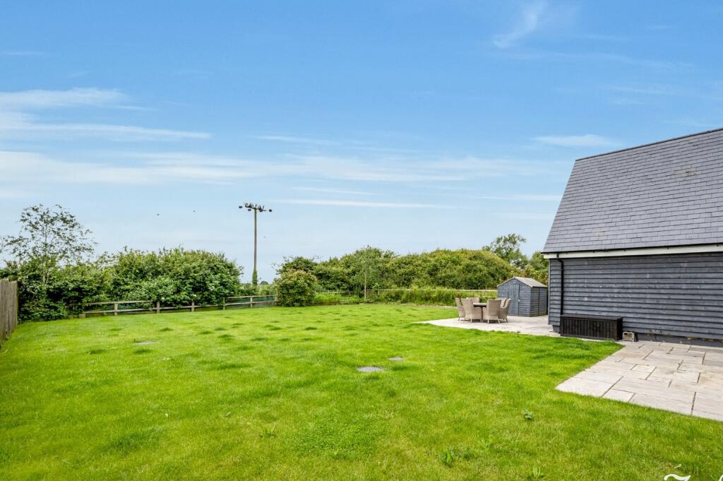 Additional image 19 of Moreton