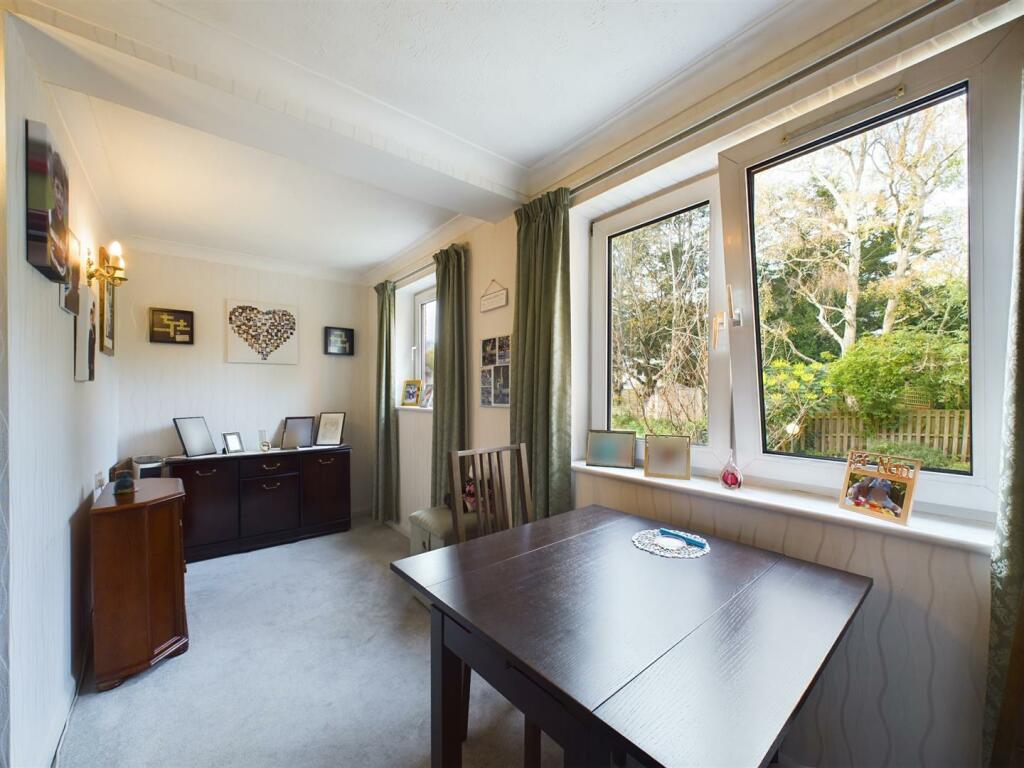 Additional image 7 of Brighton Road, Coulsdon