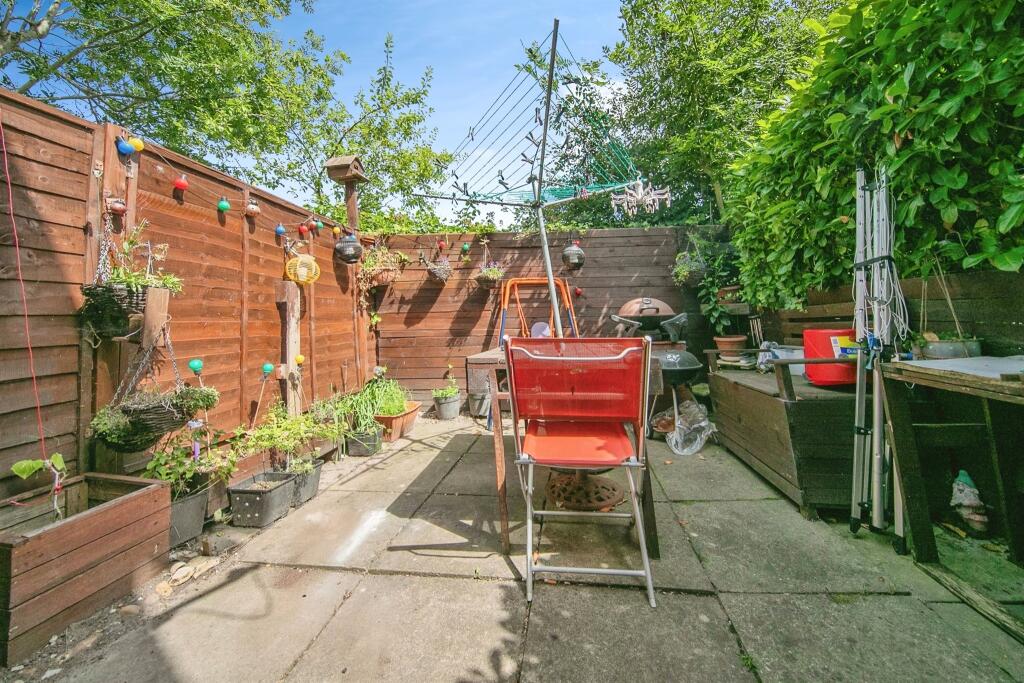 Additional image 10 of Silcock Close, COLCHESTER