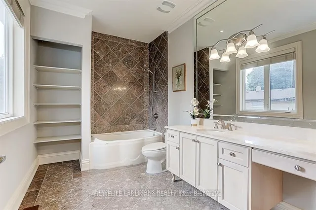 Additional image 25 of 34 Moccasin Tr