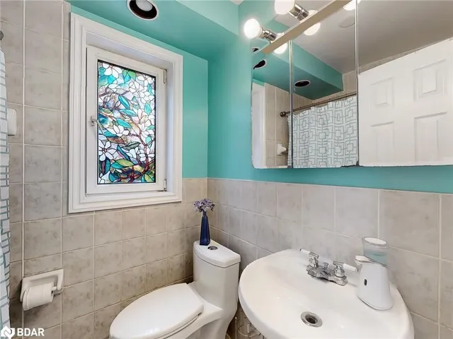 Additional image 19 of 16 Edinborough Crt