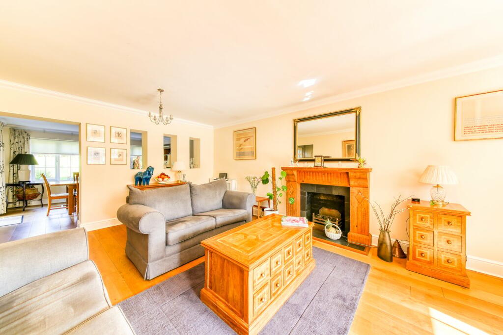 Additional image 3 of Elmfield Way, South Croydon, CR2