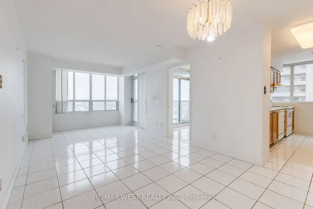 Additional image 2 of 28 Empress Ave Unit 1011