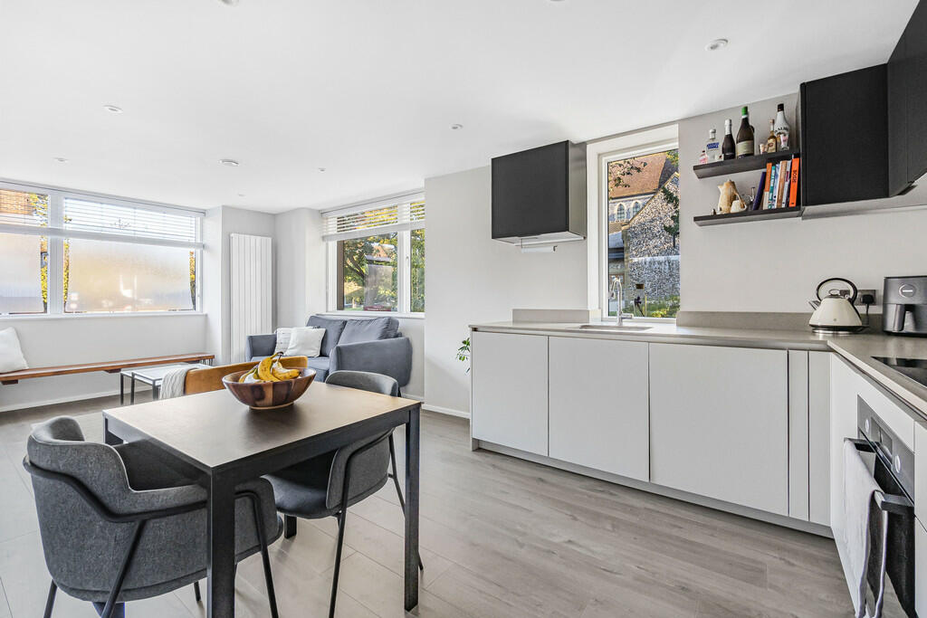 Additional image 21 of Chalkhurst Court , 32 Lismore Road