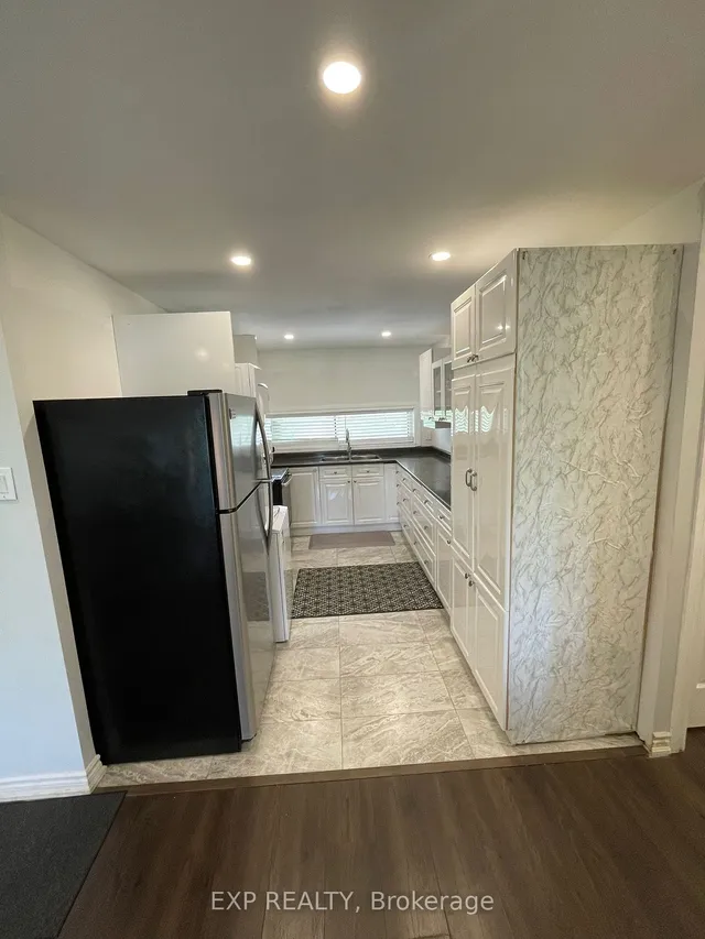 Additional image 6 of 4673 Jane St Unit 318