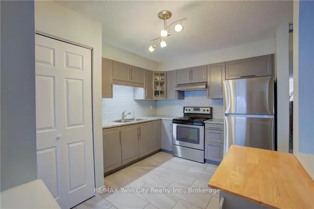 Additional image 8 of 266 Overlea Dr Unit 210