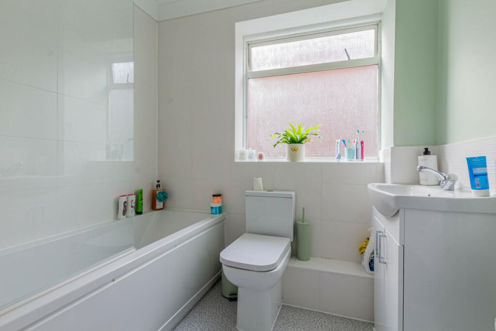 Additional image 15 of Silverthorne Close, Colchester, CO2