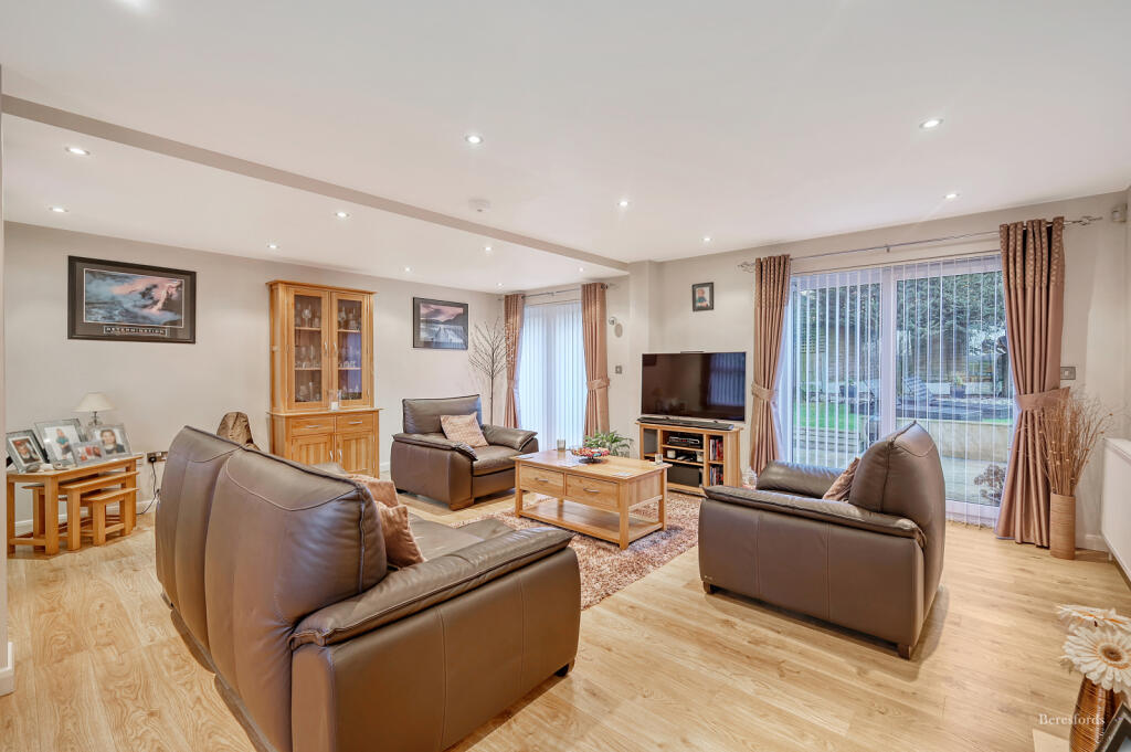 Additional image 2 of West Park Avenue, Billericay, CM12