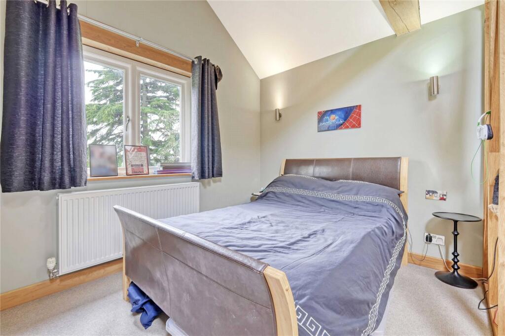 Additional image 25 of East Hanningfield Road, Rettendon Common, CM3