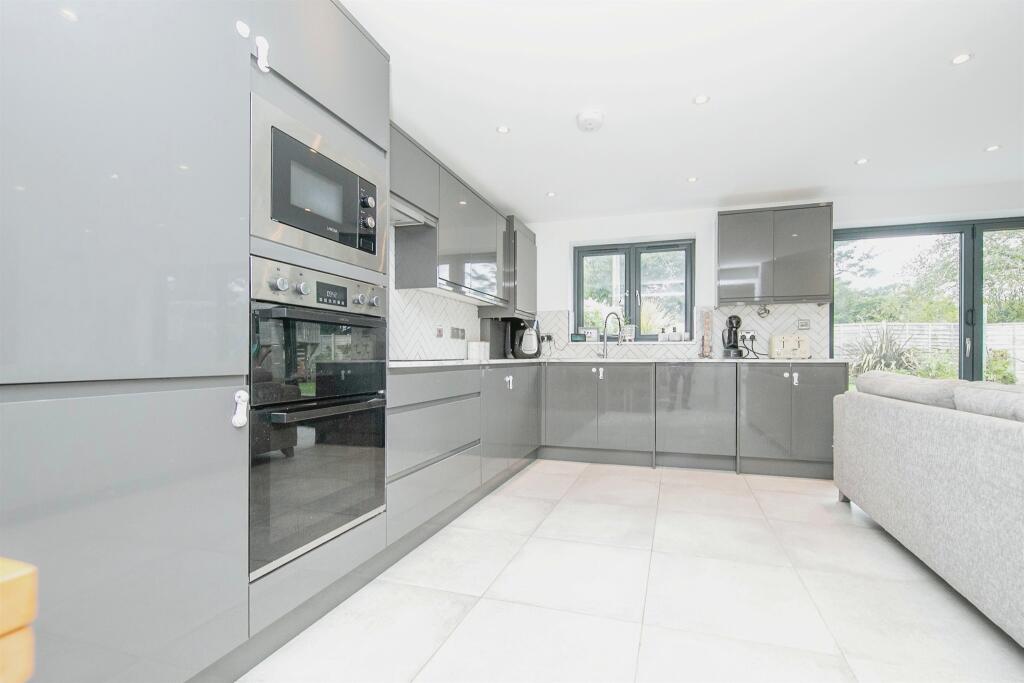 Additional image 2 of Bay View Crescent, Little Oakley, Harwich