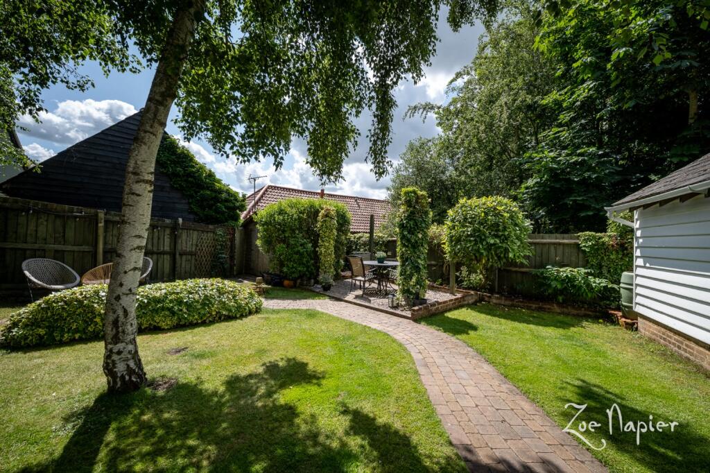 Additional image 10 of Bocking