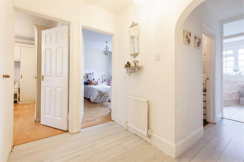 Additional image 19 of Lower Swaines, Epping