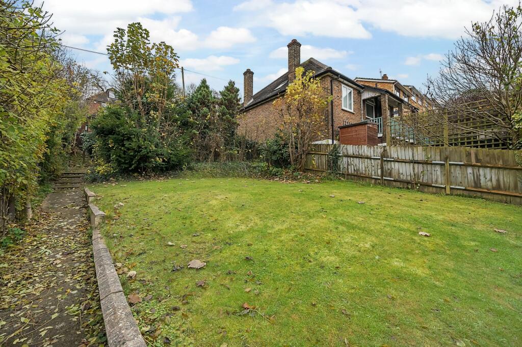 Additional image 11 of Farningham Road, Caterham, CR3