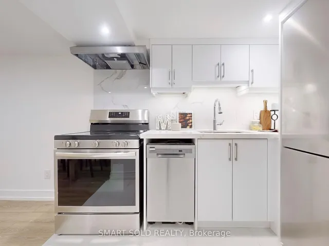 Additional image 22 of 1448 Bloor St