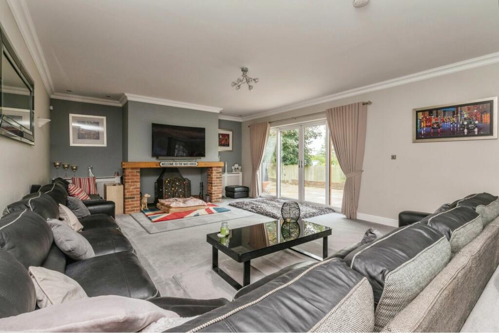 Additional image 10 of Mountnessing Road, Billericay, CM12