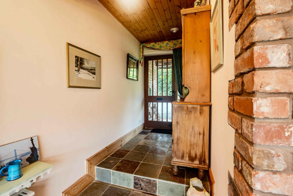 Additional image 6 of The Rake, Neston, CH64 5