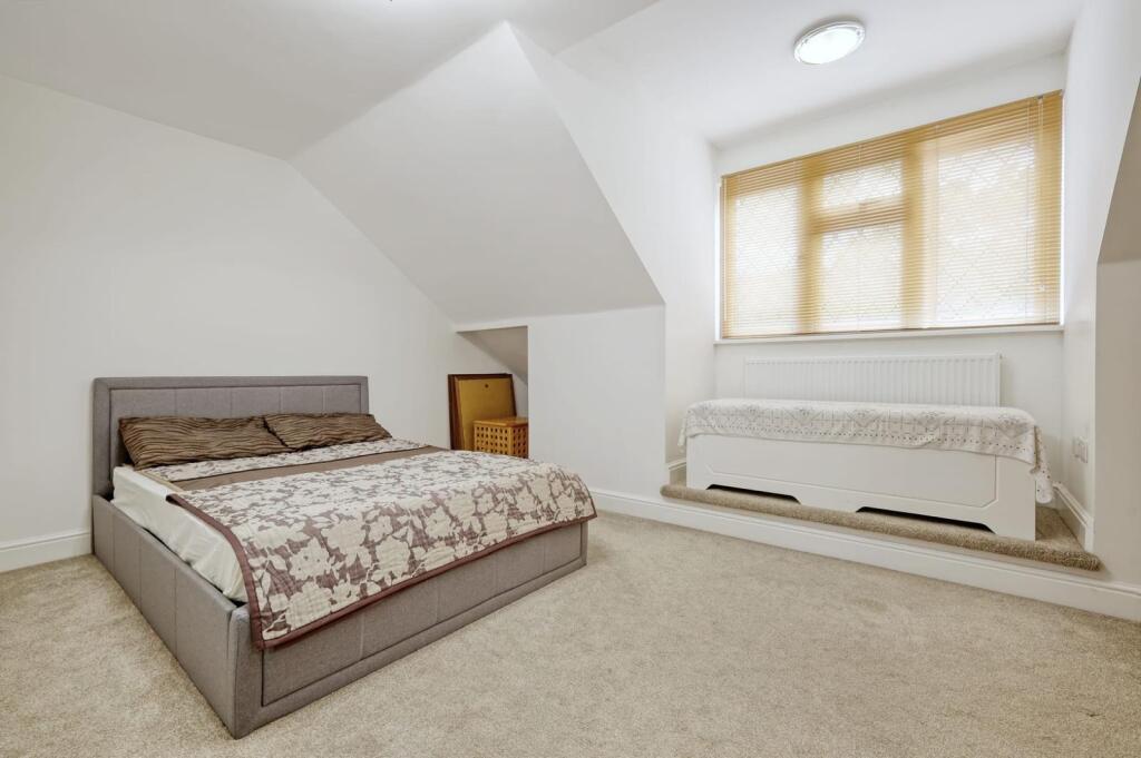 Additional image 17 of Ingrave Road, Brentwood