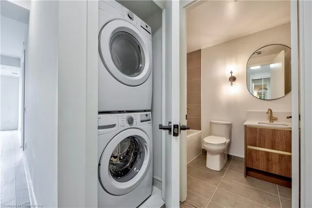 Additional image 25 of 1285 Queen St Unit 514